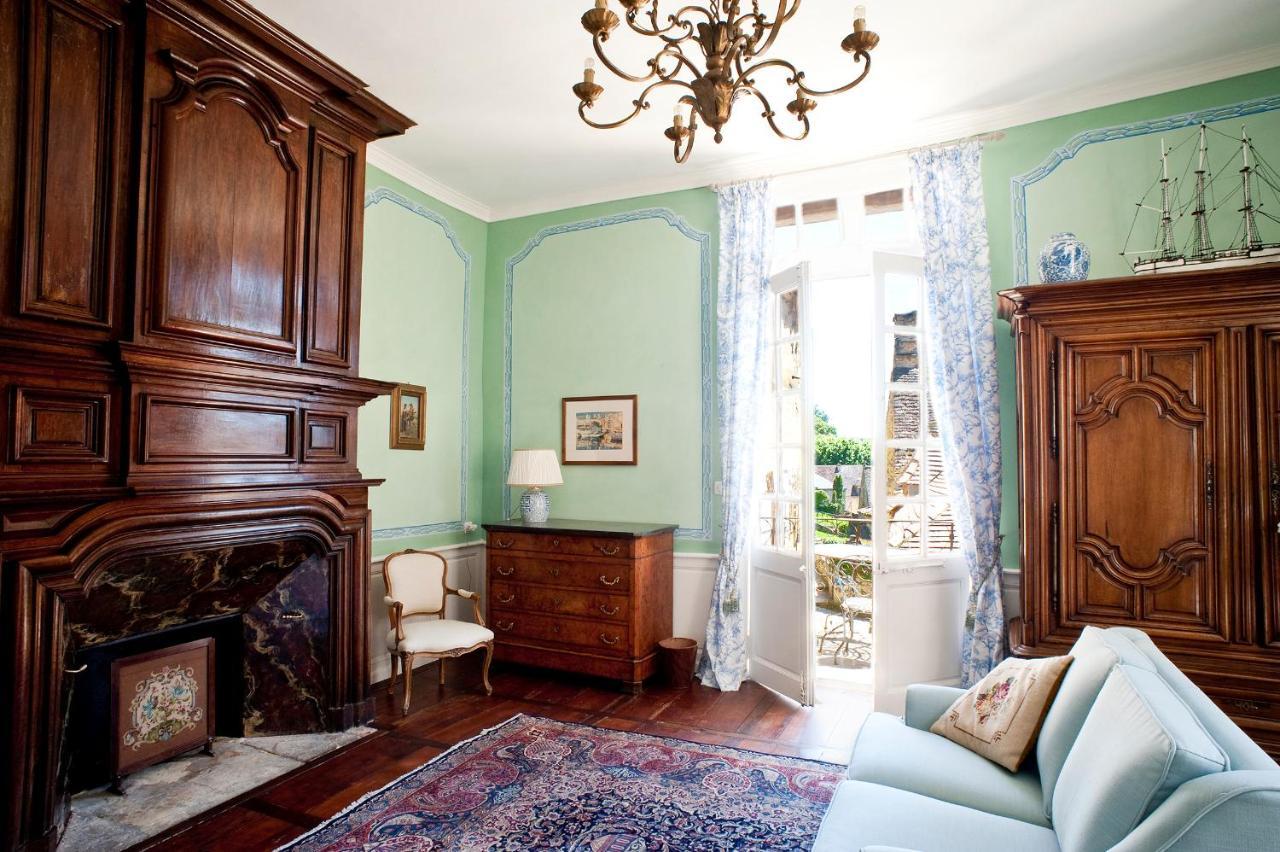 Appartements Les Suites Sarladaises Сарла-ла-Канеда Екстериор снимка